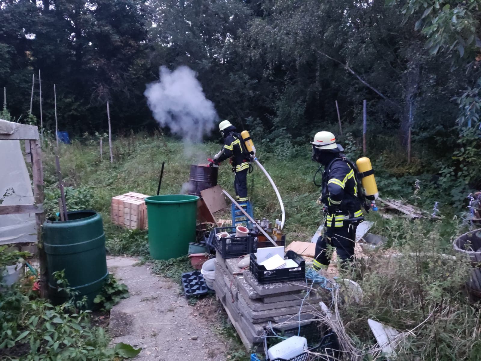 Rauchentwicklung aus Tonne