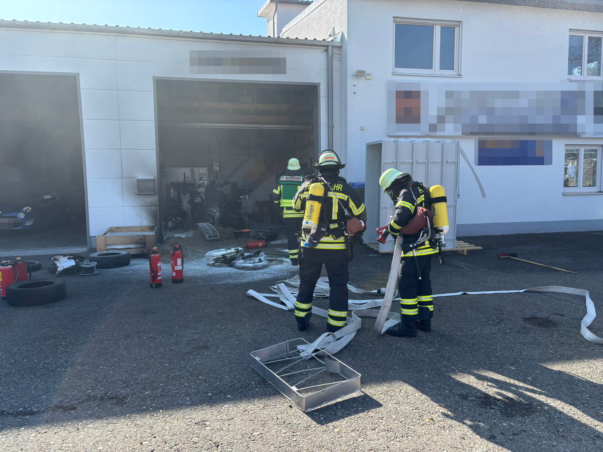 Brand in Kfz-Werkstatt